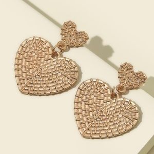 Gold Tone Heart Valentine's Day Vday Earrings
